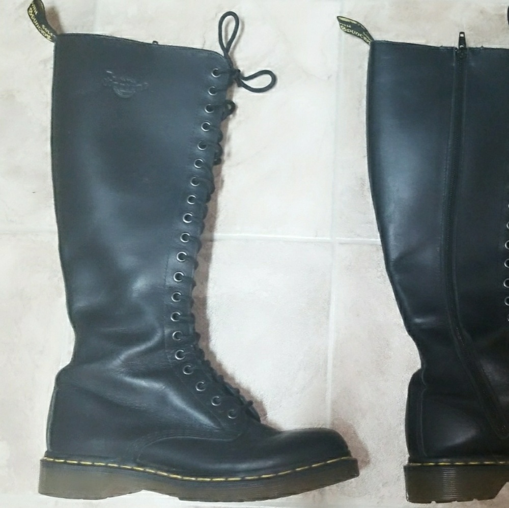 20 eye dr. martens